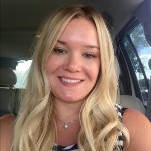 Meet your Posher, Ana